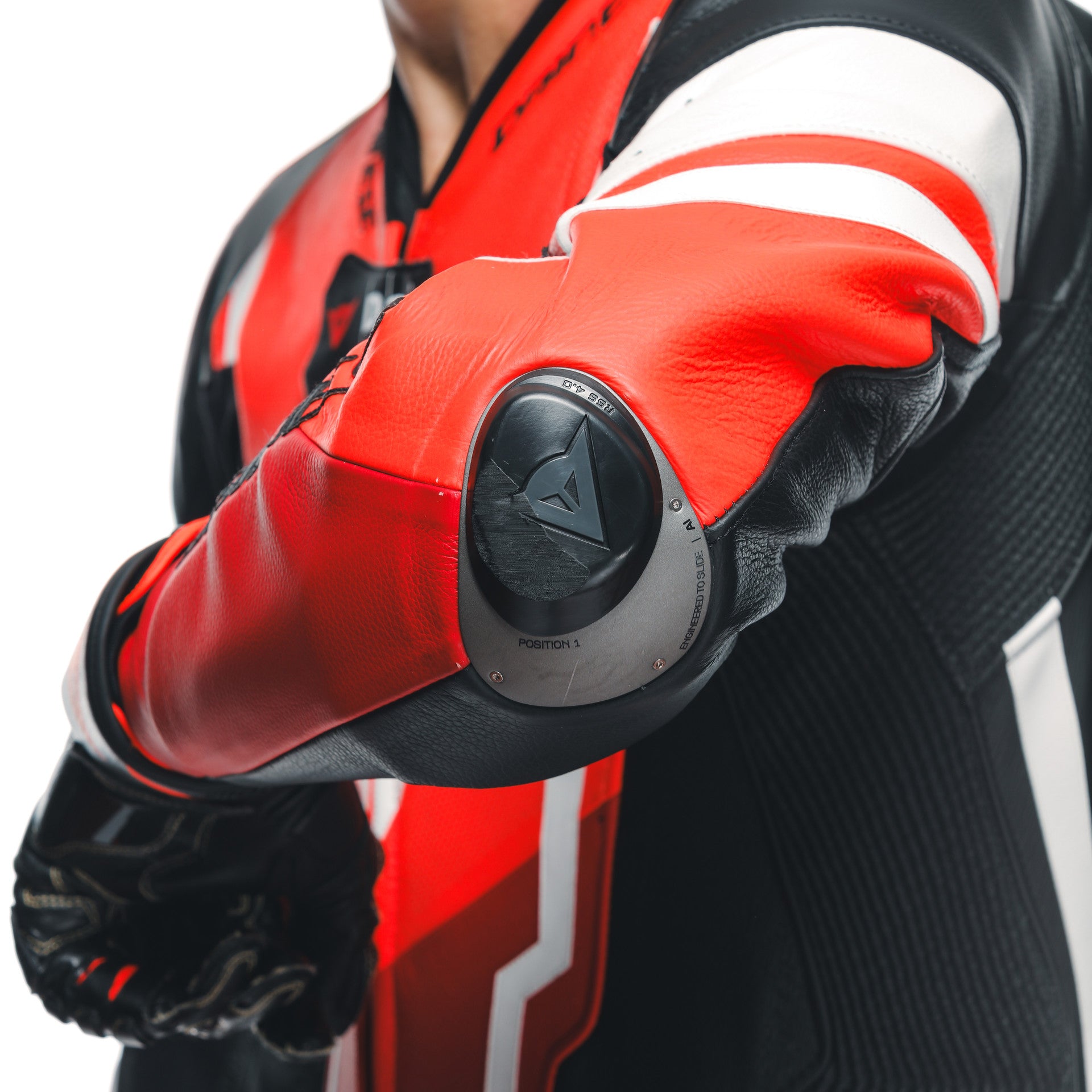 Dainese Misano 3 D-AIR® Mono de cuero – Traje de competición con airbag perforado | Hombre | Rojo 