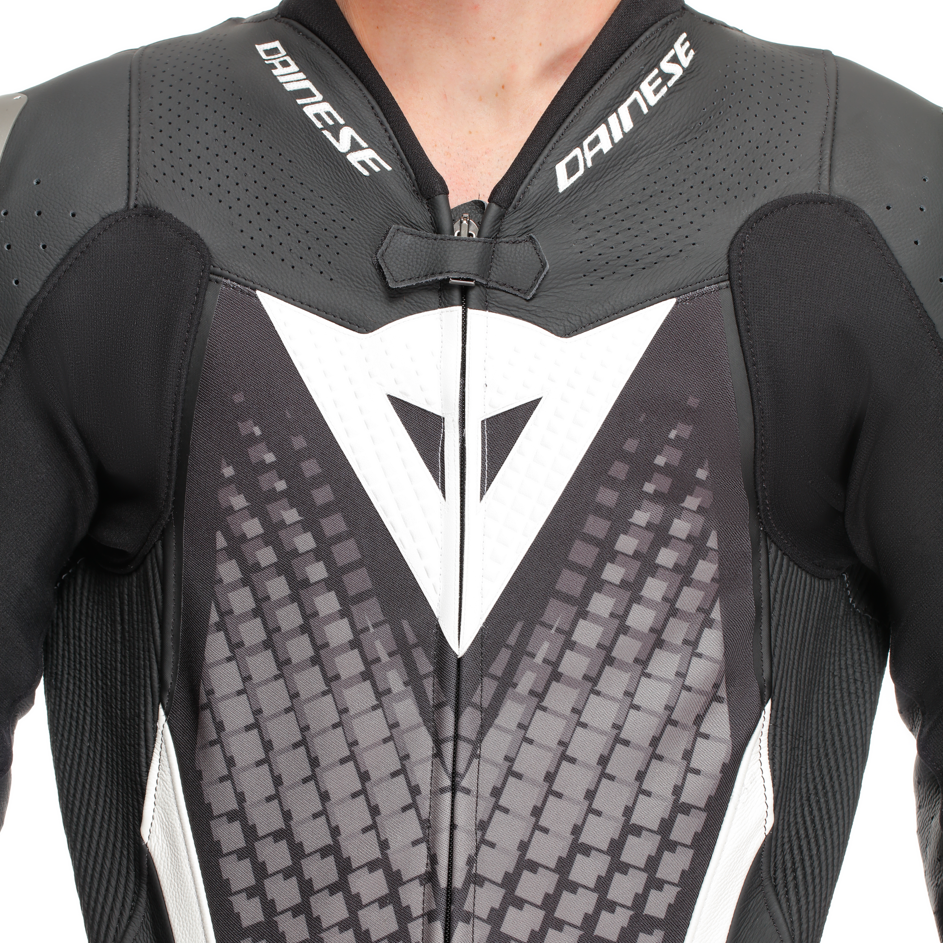 Dainese Laguna Seca 6 Mono de cuero – Traje de competición perforado | Hombre | Negro/Blanco 