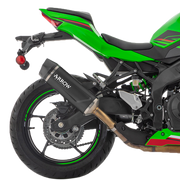 Escape Arrow Slip-On Indy Race de aluminio oscuro para Kawasaki ZX-4RR (23-25) 71963AKN 