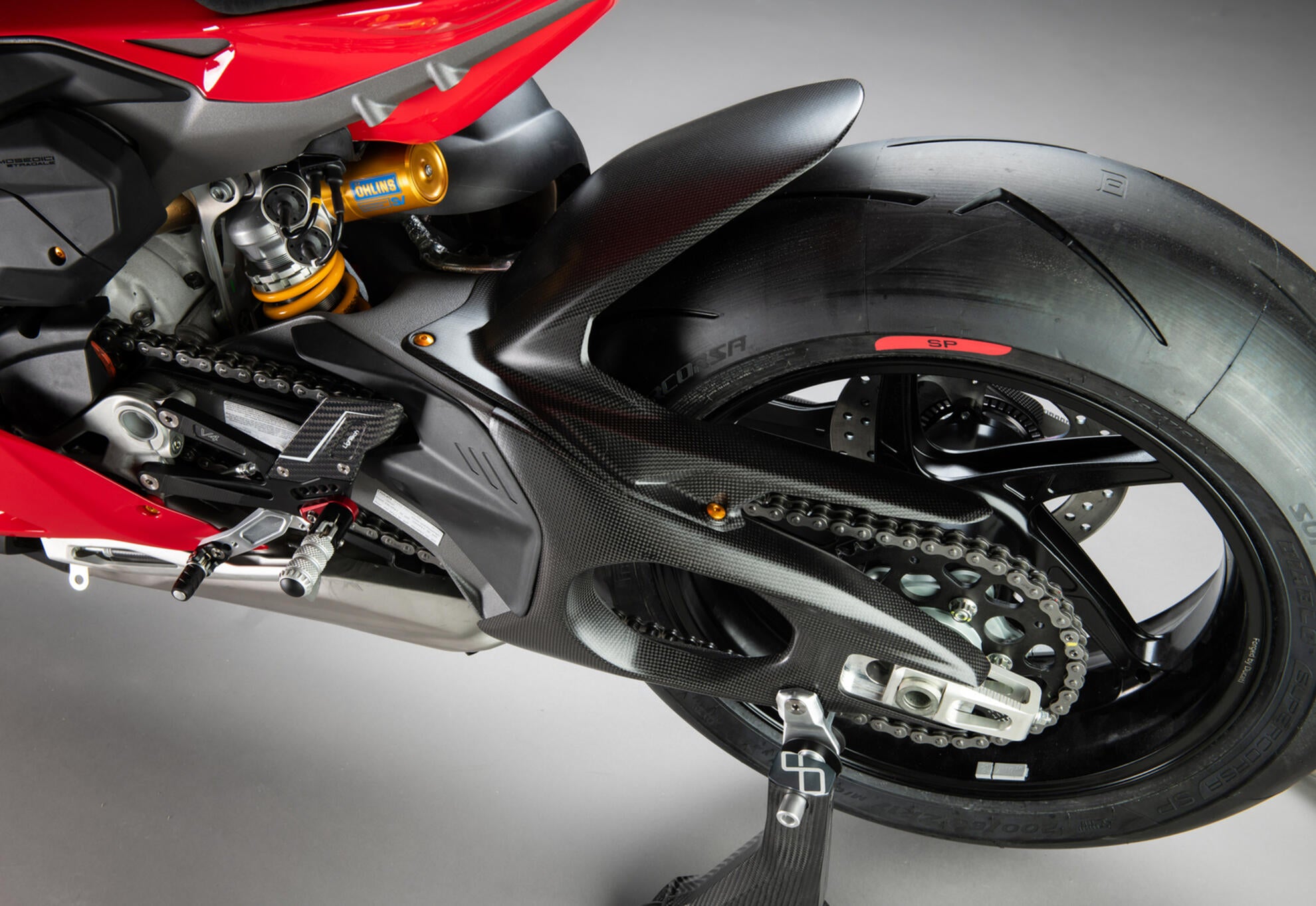 Guardabarros trasero de carbono LighTech Ducati Panigale V4/S (2025) CARD2420M 