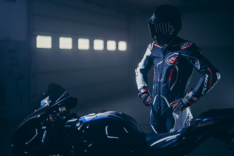 IXON Demonio mono Mono de cuero – Mono de competición perforado | Hombre | Negro/Blanco/Rojo 