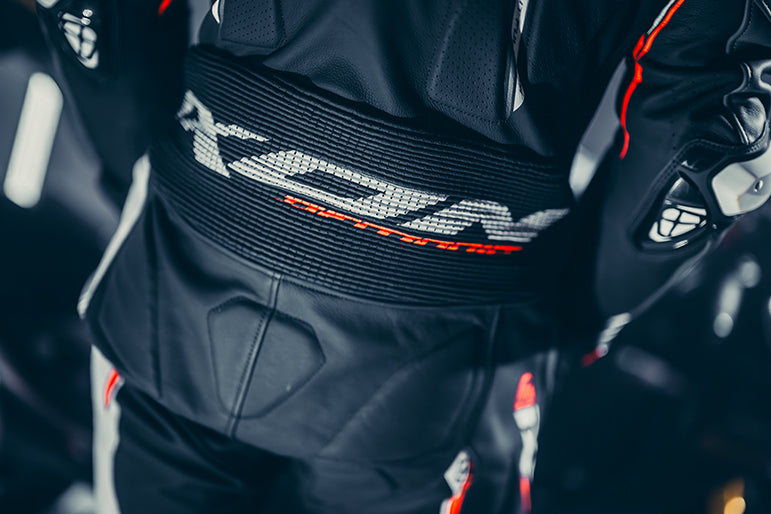 IXON Demonio mono Mono de cuero – Mono de carreras perforado | Hombre | Rojo/Negro/Blanco 