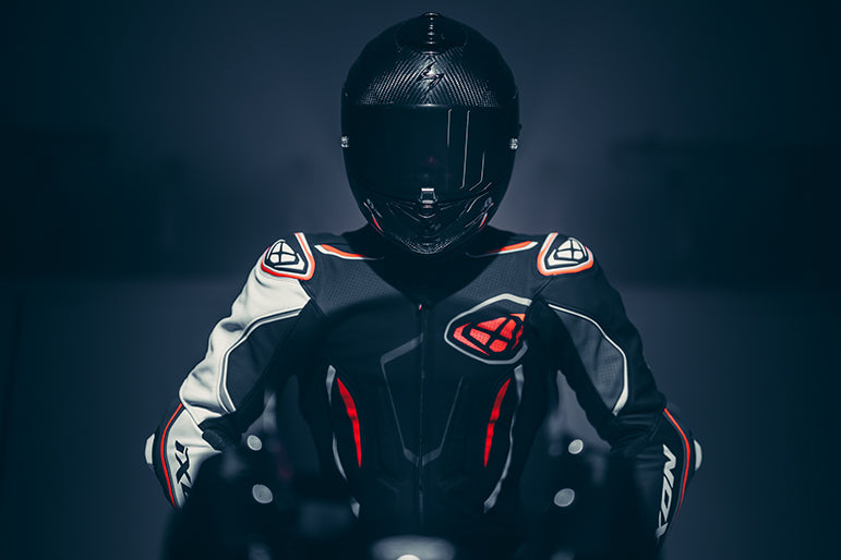 IXON Demonio mono Mono de cuero – Mono de competición perforado | Hombre | Negro/Blanco/Rojo 