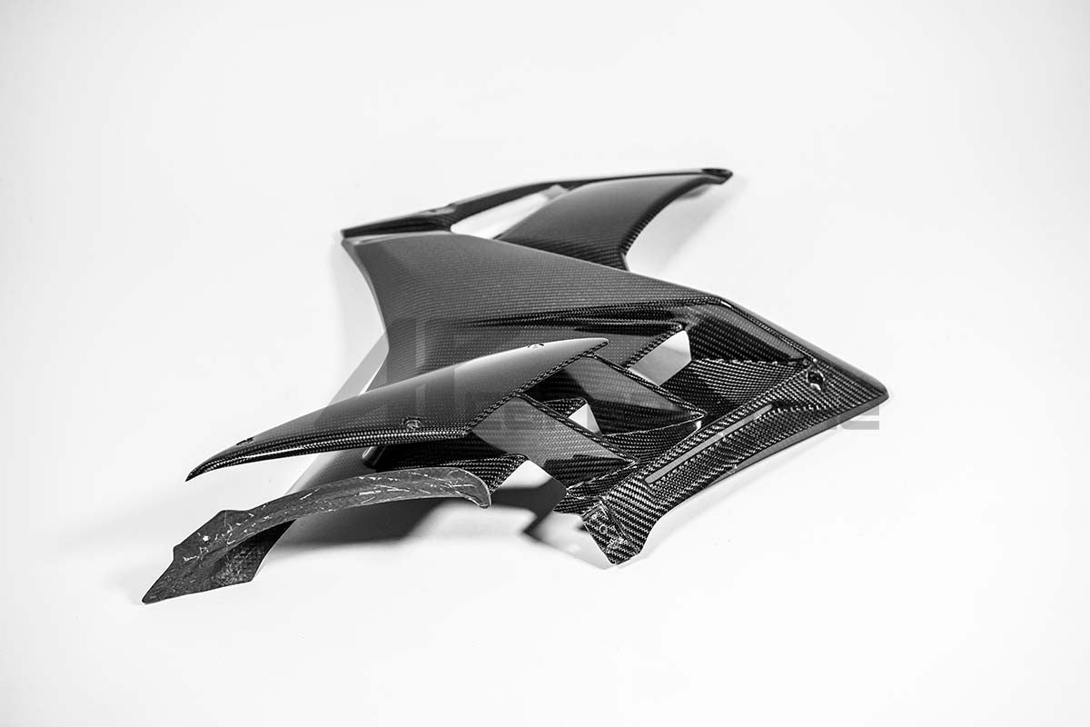 Panel lateral derecho 200g AP Carbon Line Aprilia RSV4/RR/1100 Factory (21-25) 