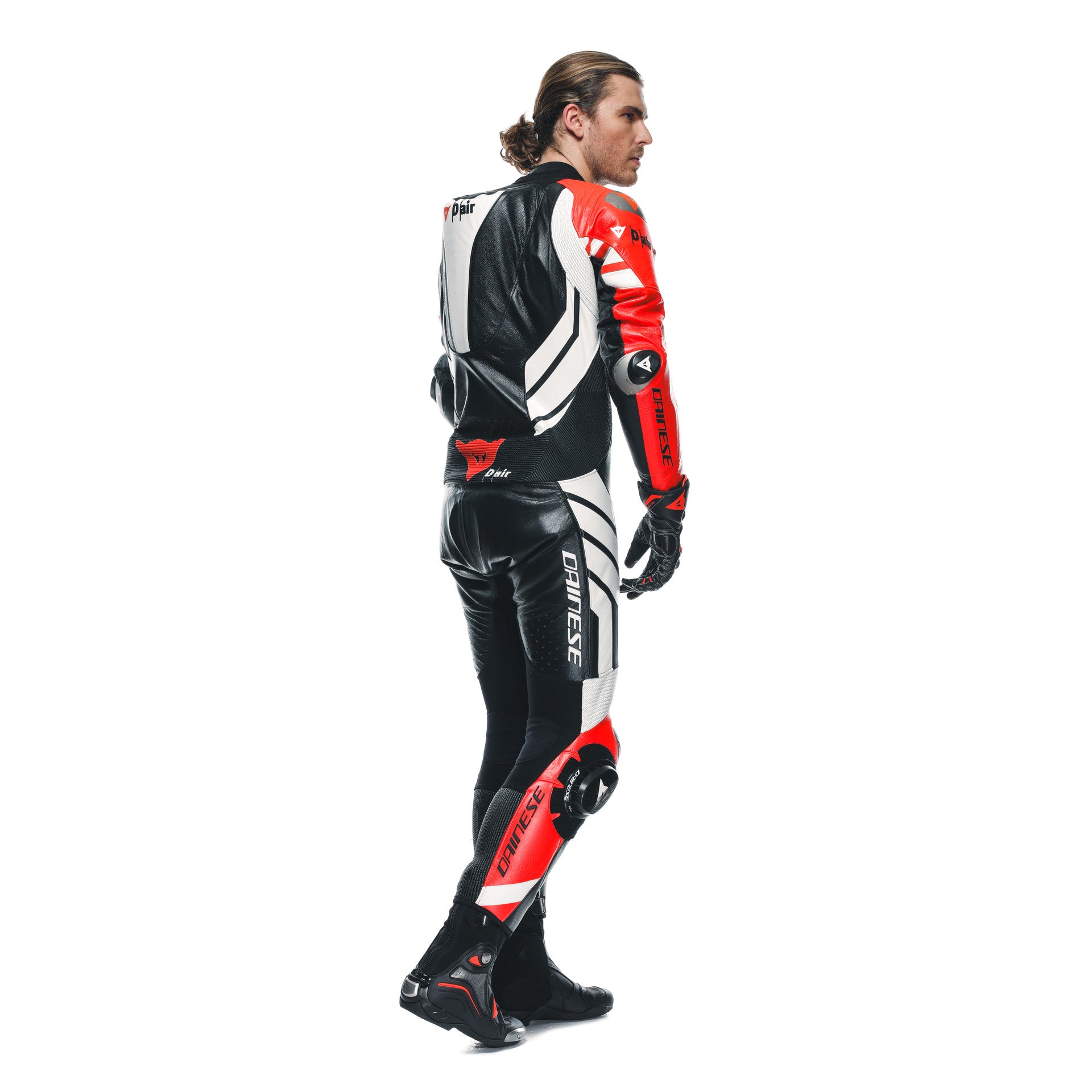 Dainese Mugello 3 D-AIR® Mono de cuero con airbag perforado – Traje de carrera | Hombre | Negro/Rojo 