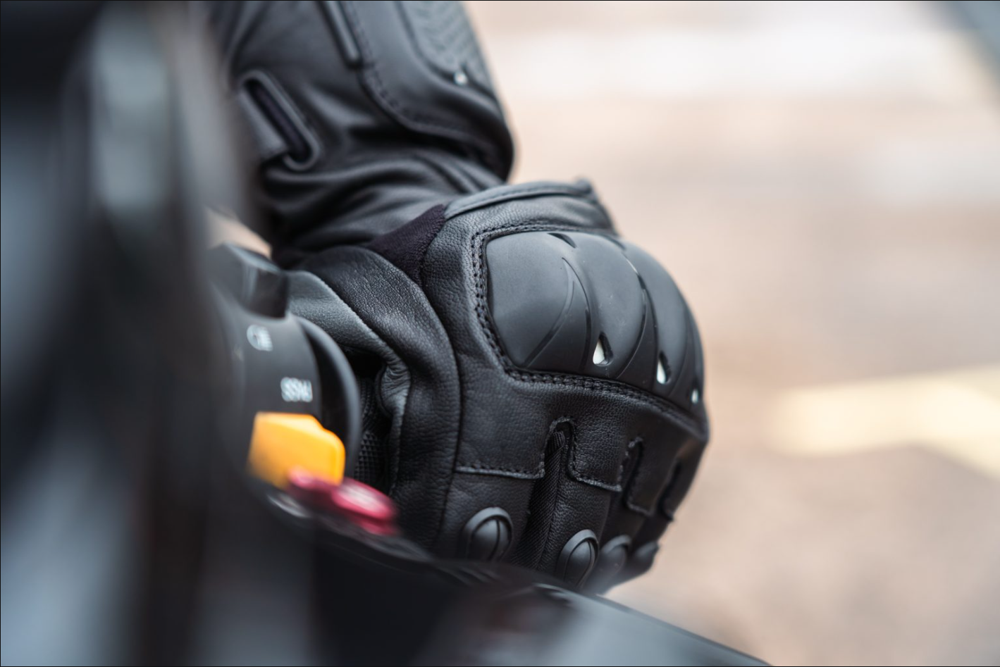 Guantes de cuero deportivos Knox Oulton MK2 | Hombre | Negro/Blanco | 1011352160050 