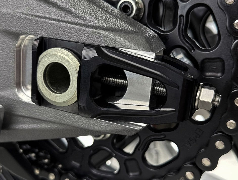 Kit de tensores de cadena con soporte de pinza de freno y Brembo P2-30 69.5 mm XA6H530 Motocorse Ducati Panigale V4/S (2025) 