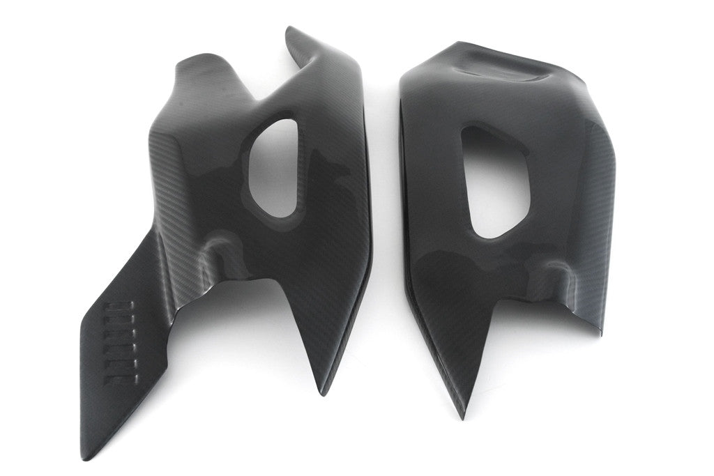 Cubiertas de basculante de carbono Fullsix Yamaha YZF-R1/M RN32, RN49 y RN65 (15-25) 